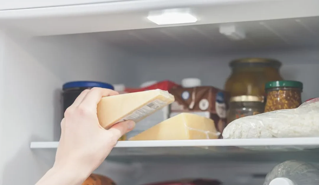 ¿Cómo guardar el queso en la nevera?