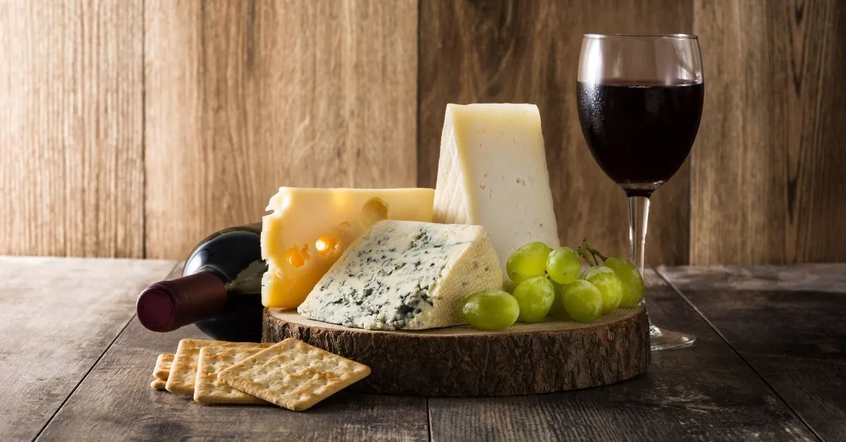 Maridaje de queso con vino tinto Maridaje de queso con vino tinto